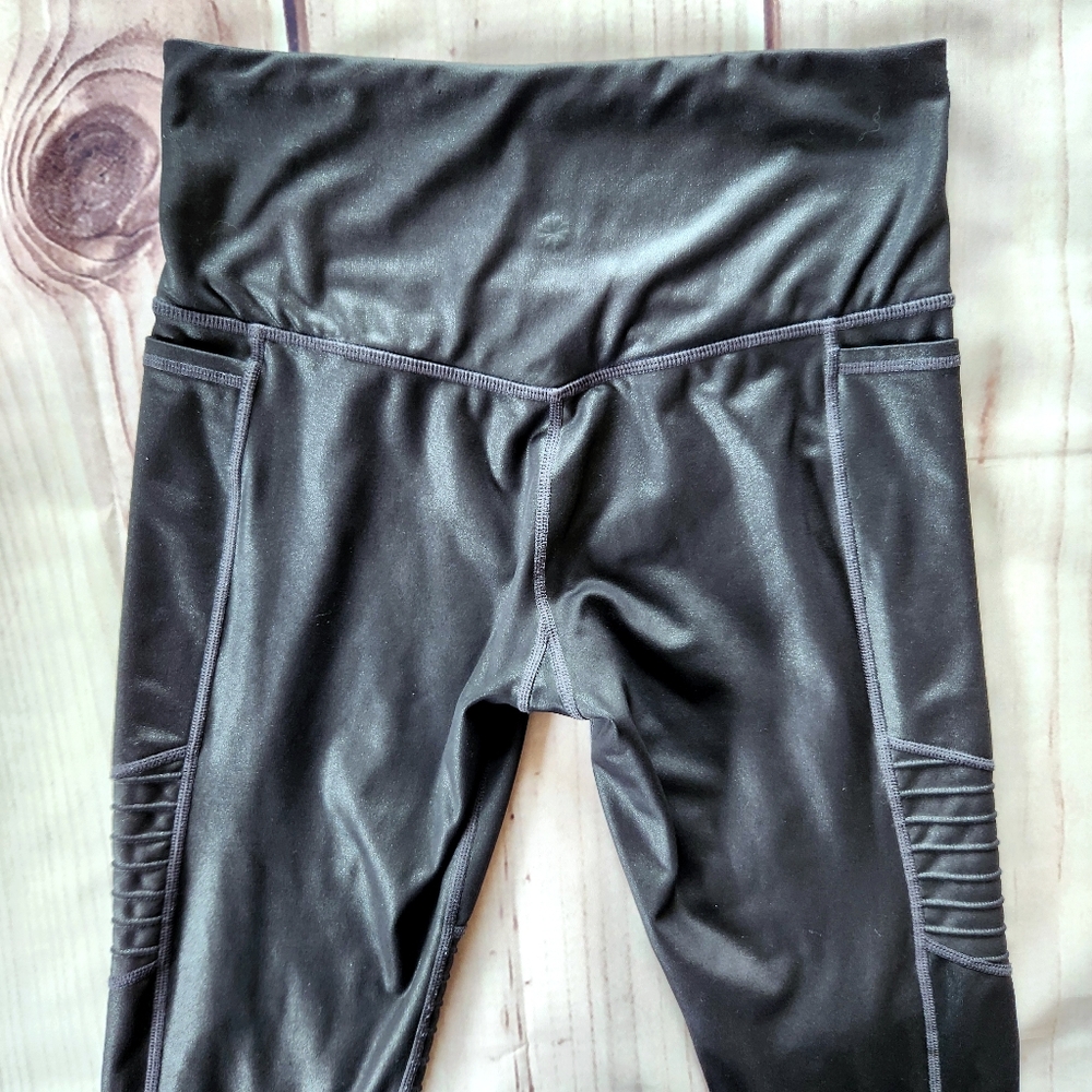 Athleta "Inclination Moto Tight" High Rise Legging Black Textured Women's Size S - Picture 6 of 10